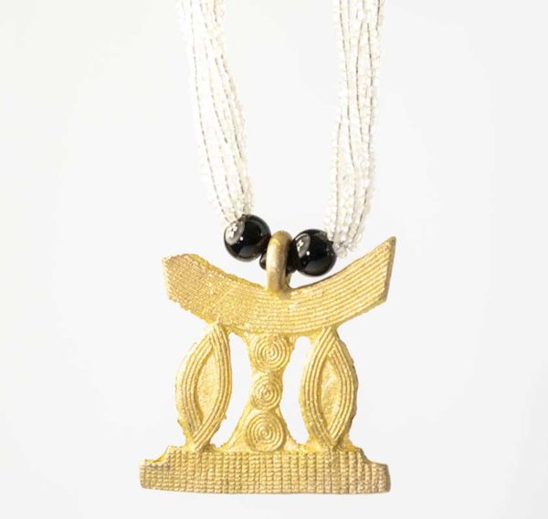 Collier blanc perles et bronze